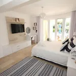 With Fabulous Barbeque House Вилла *