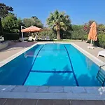 Вилла With Fabulous Barbeque House *