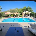 With Fabulous Barbeque House * Кирения