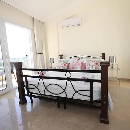 With Fabulous Barbeque House Вилла Кирения