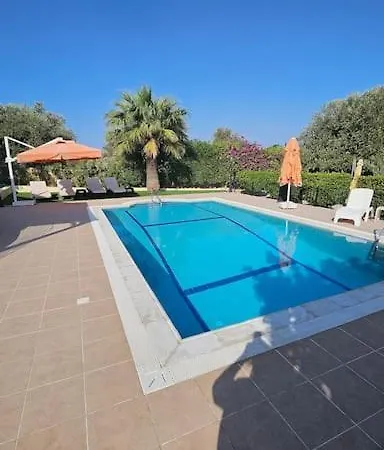 With Fabulous Barbeque House