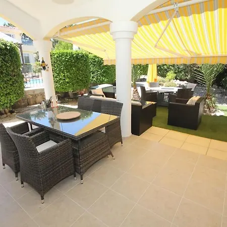 Вилла With Fabulous Barbeque House Кирения