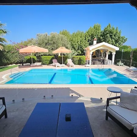 With Fabulous Barbeque House * Кирения