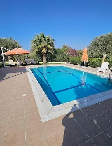 With Fabulous Barbeque House