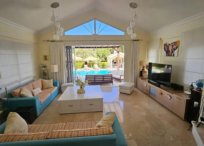 Villa With Fabulous Barbeque House