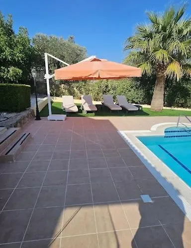 With Fabulous Barbeque House Villa Kyrenia (Northern Cyprus)