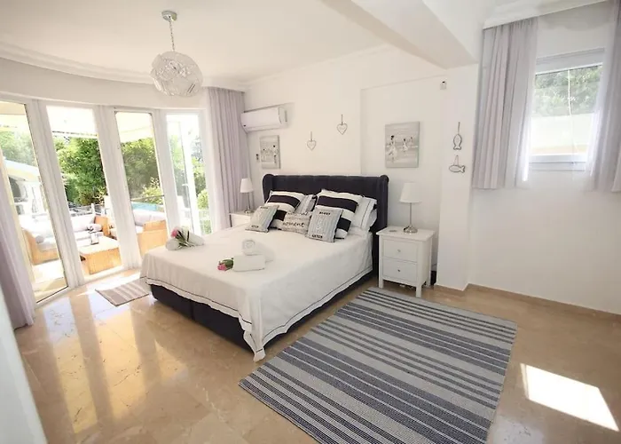 Villa With Fabulous Barbeque House *